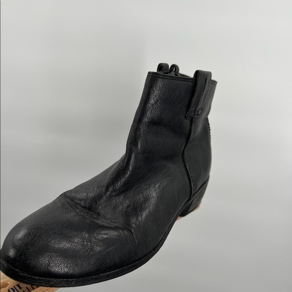 Sam Edelman black leather ladies booties - Picture 6 of 7